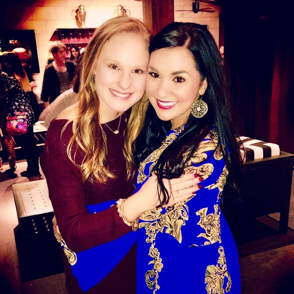 Meet your posher, Ashley 💫 Posh Ambassador 💫 - Picture 10 of 11